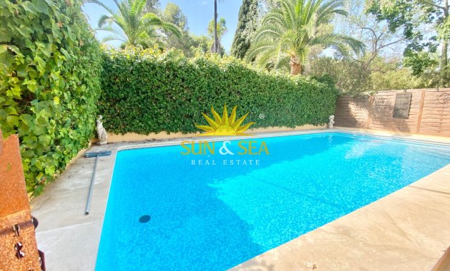 Alquiler a largo plazo - Chalet - Alfas del Pí - Albir