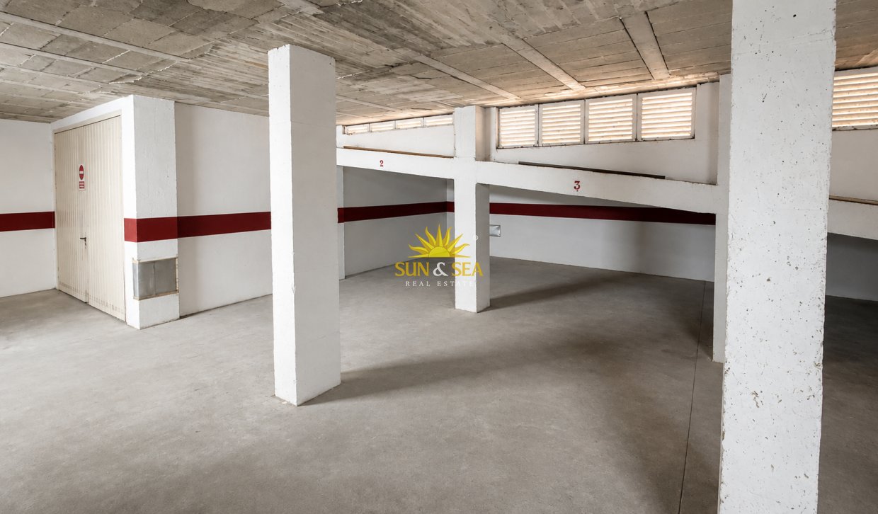 Reventa - Duplex - Torrevieja - Playa de los locos