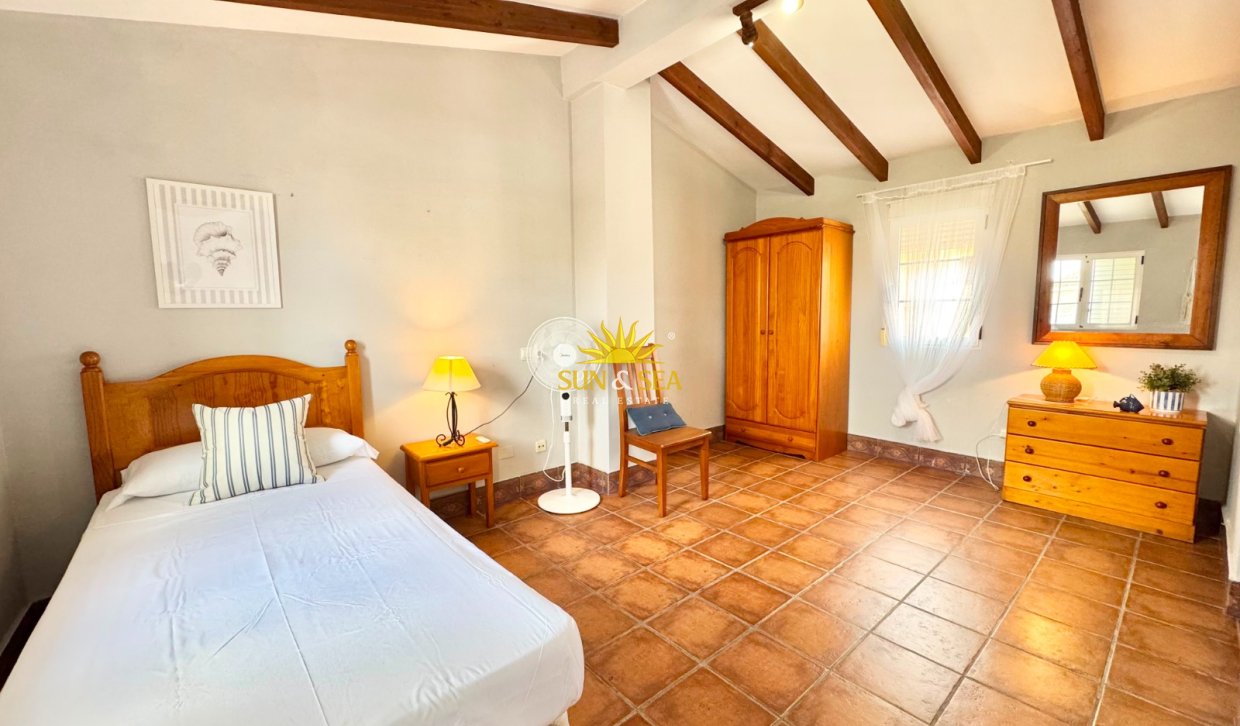 Alquiler a largo plazo - Triplex - Torrevieja - torrevieja