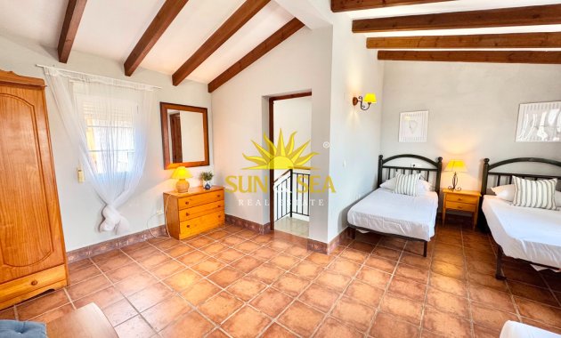 Alquiler a largo plazo - Triplex - Torrevieja - torrevieja