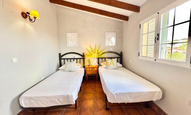 Alquiler a largo plazo - Triplex - Torrevieja - torrevieja
