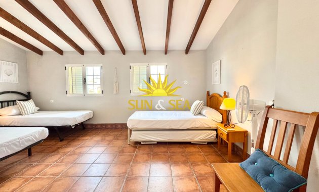 Alquiler a largo plazo - Triplex - Torrevieja - torrevieja