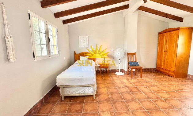 Alquiler a largo plazo - Triplex - Torrevieja - torrevieja