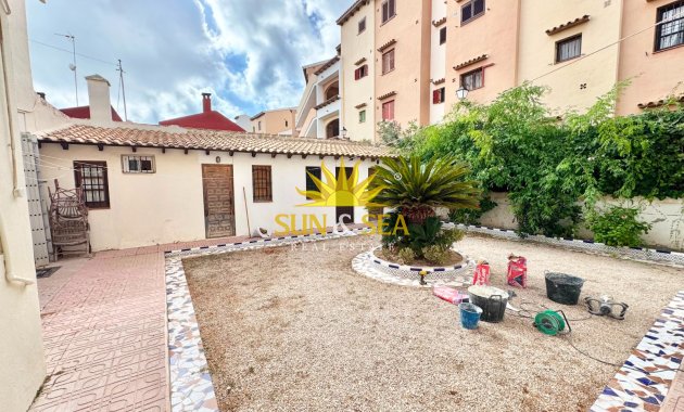 Alquiler a largo plazo - Triplex - Torrevieja - torrevieja