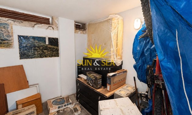 Herverkoop - Storeroom -  - La Mata