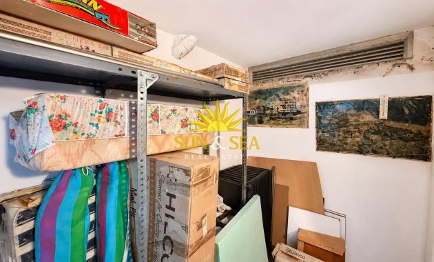 Herverkoop - Storeroom -  - La Mata