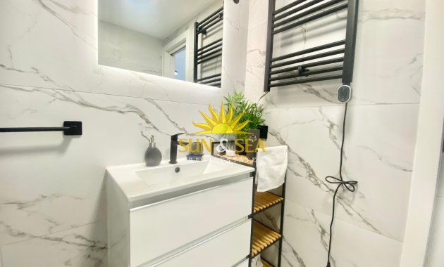 Alquiler a largo plazo - Apartamento - Benidorm