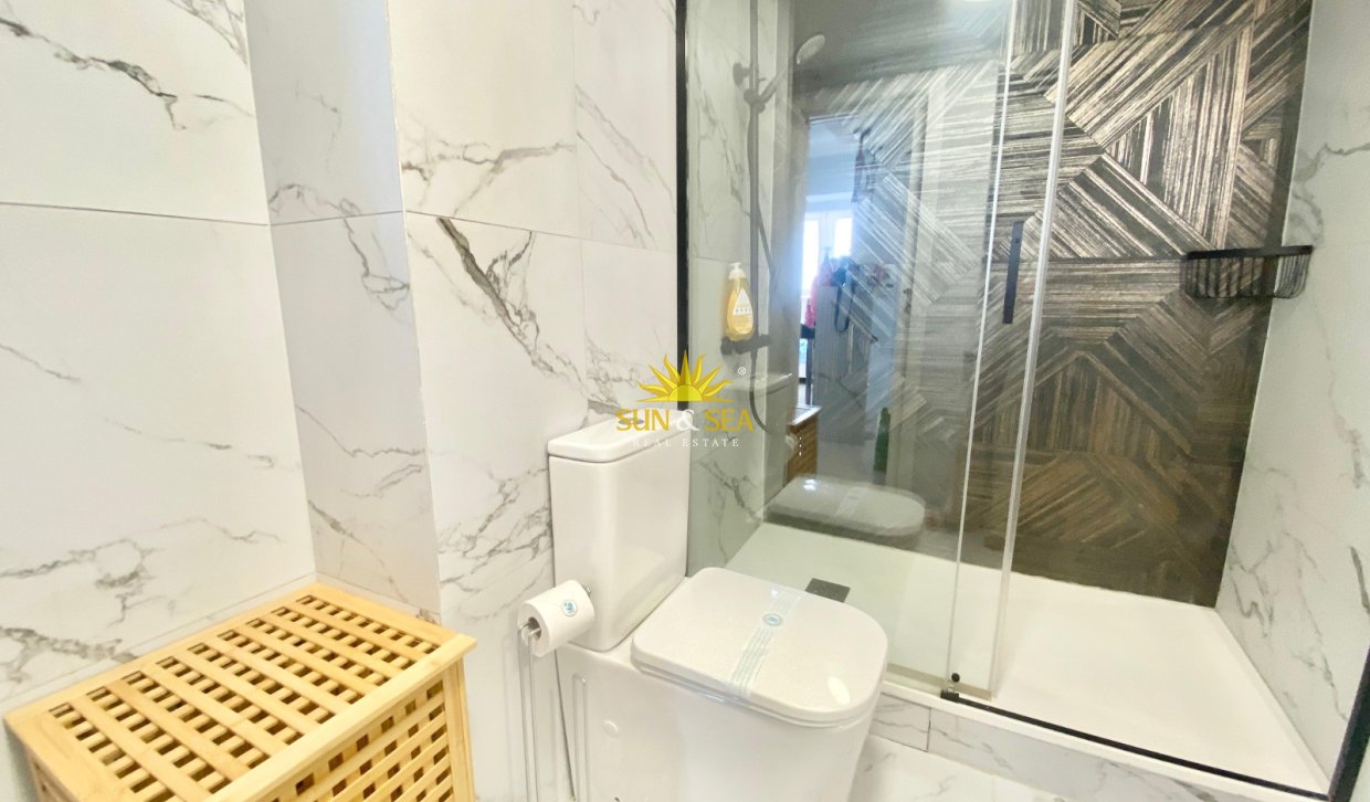 Alquiler a largo plazo - Apartamento - Benidorm