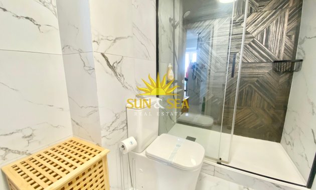 Alquiler a largo plazo - Apartamento - Benidorm
