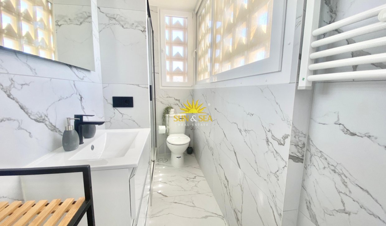 Alquiler a largo plazo - Apartamento - Benidorm