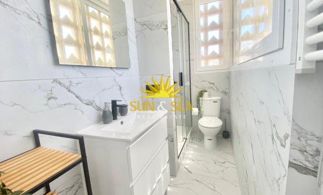 Alquiler a largo plazo - Apartamento - Benidorm