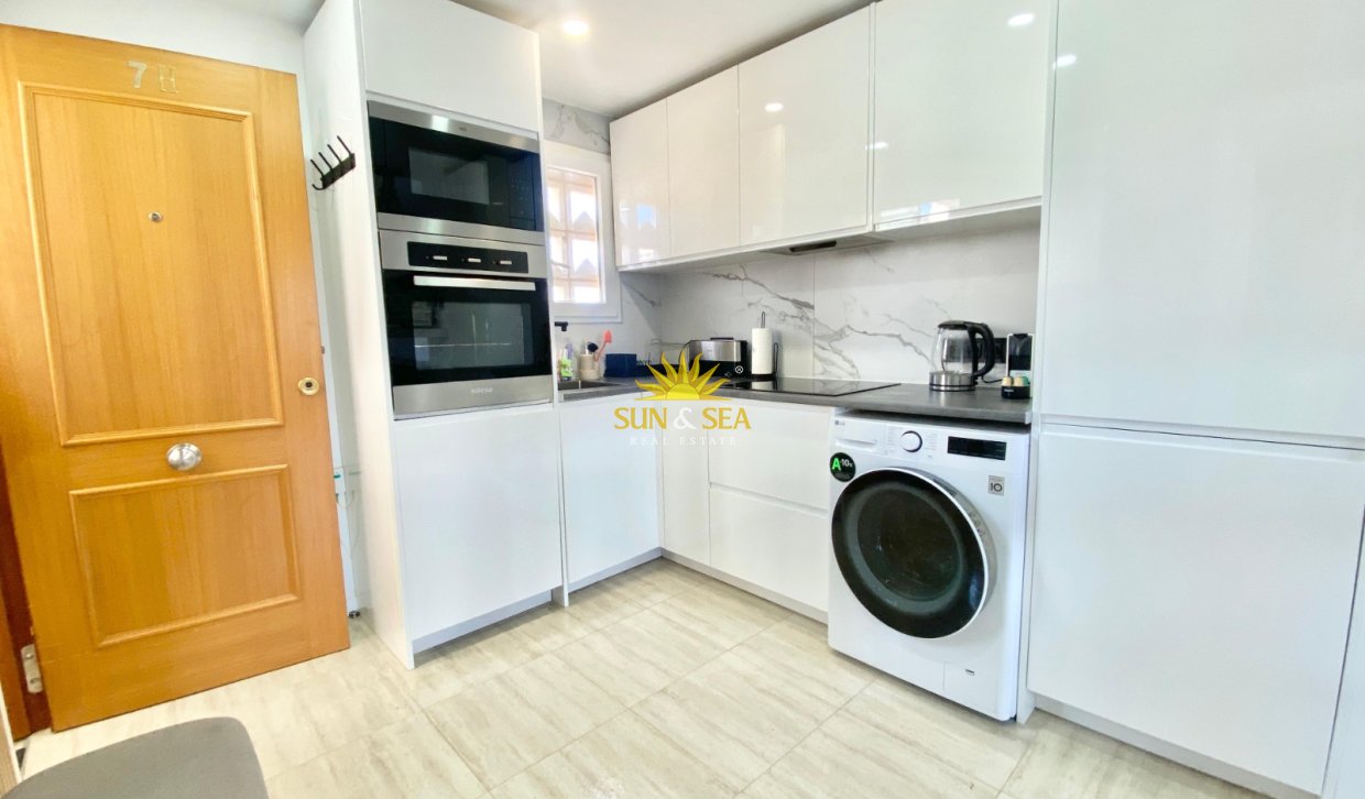 Alquiler a largo plazo - Apartamento - Benidorm