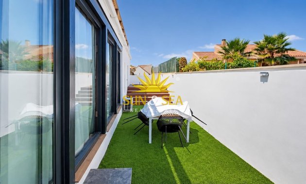 Alquiler a largo plazo - Chalet - Orihuela Costa - Montezenia