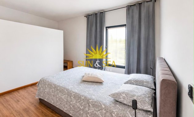 Alquiler a largo plazo - Chalet - Orihuela Costa - Montezenia