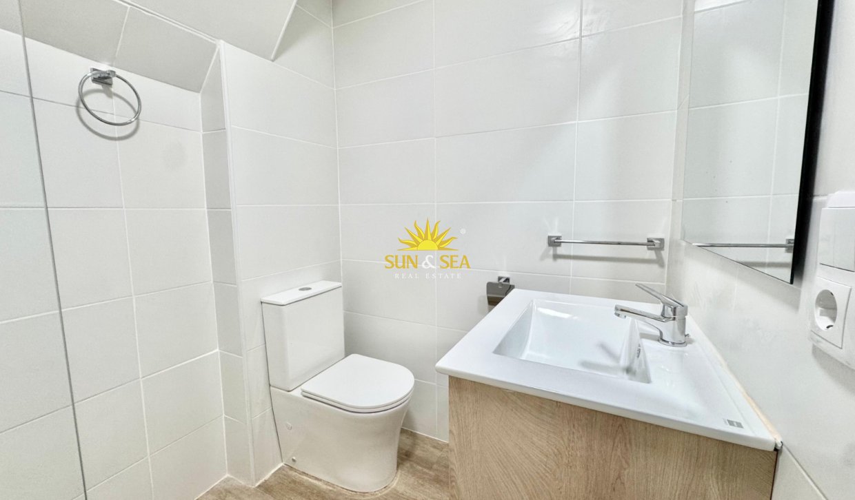 Alquiler a largo plazo - Estudio -  - Orihuela