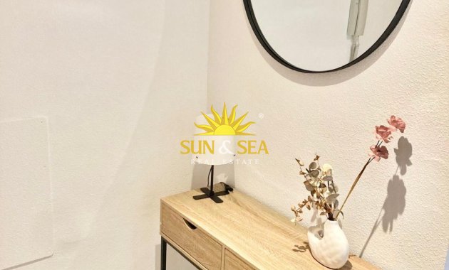 Alquiler a largo plazo - Apartamento - Alicante (Alacant)