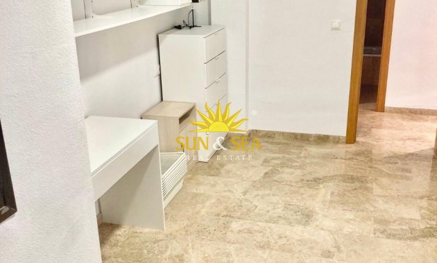 Alquiler a largo plazo - Apartamento - Alicante (Alacant)