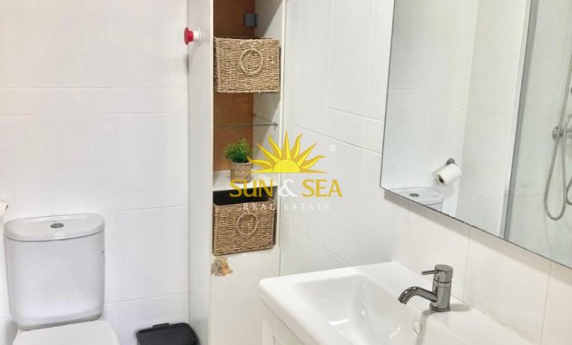 Alquiler a largo plazo - Apartamento - Alicante (Alacant)
