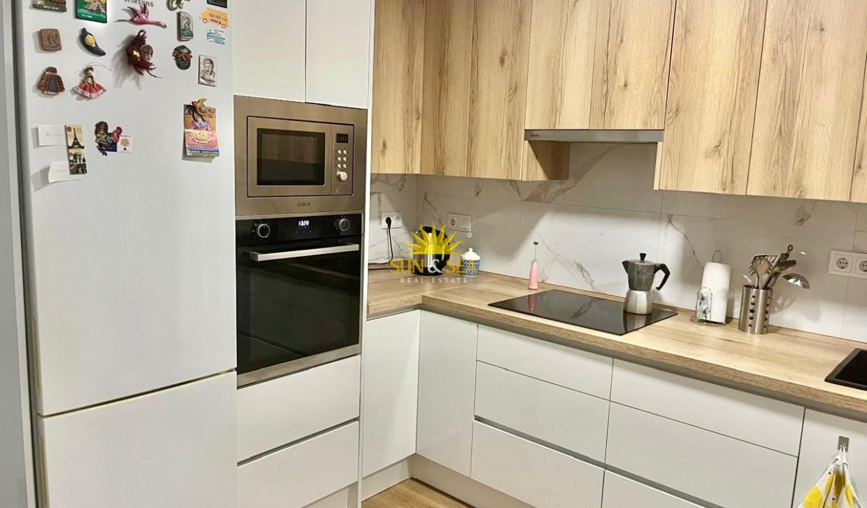 Location à long terme - Appartement - Alicante - Centro