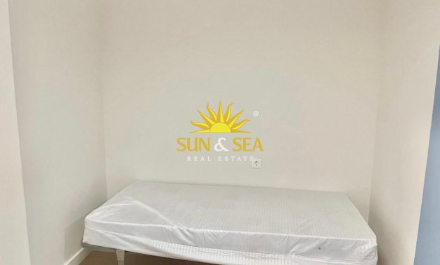 Location à long terme - Appartement - Alicante - Centro