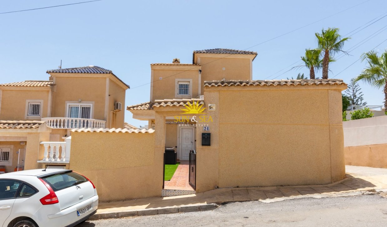 Location à long terme - Villa - Torrevieja - Orihuela costa