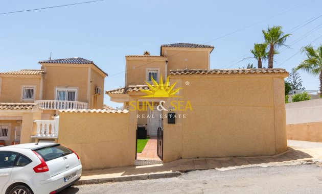 Location à long terme - Villa - Torrevieja - Orihuela costa
