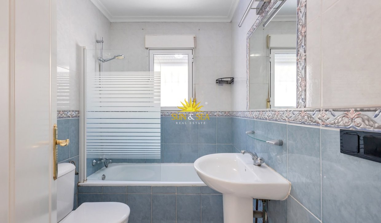 Location à long terme - Villa - Torrevieja - Orihuela costa