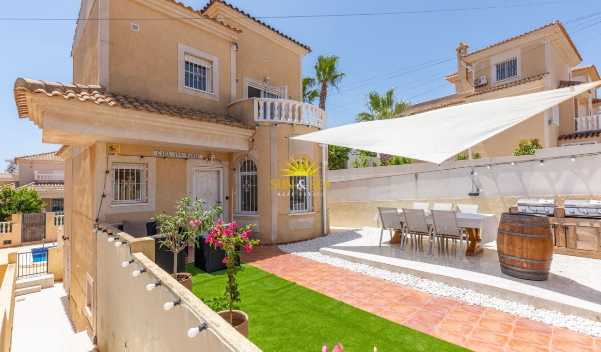 Location à long terme - Villa - Torrevieja - Orihuela costa