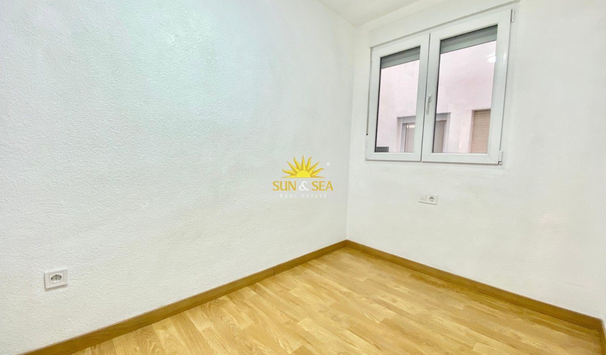 Long Term Rental - Apartment - Alicante (Alacant)