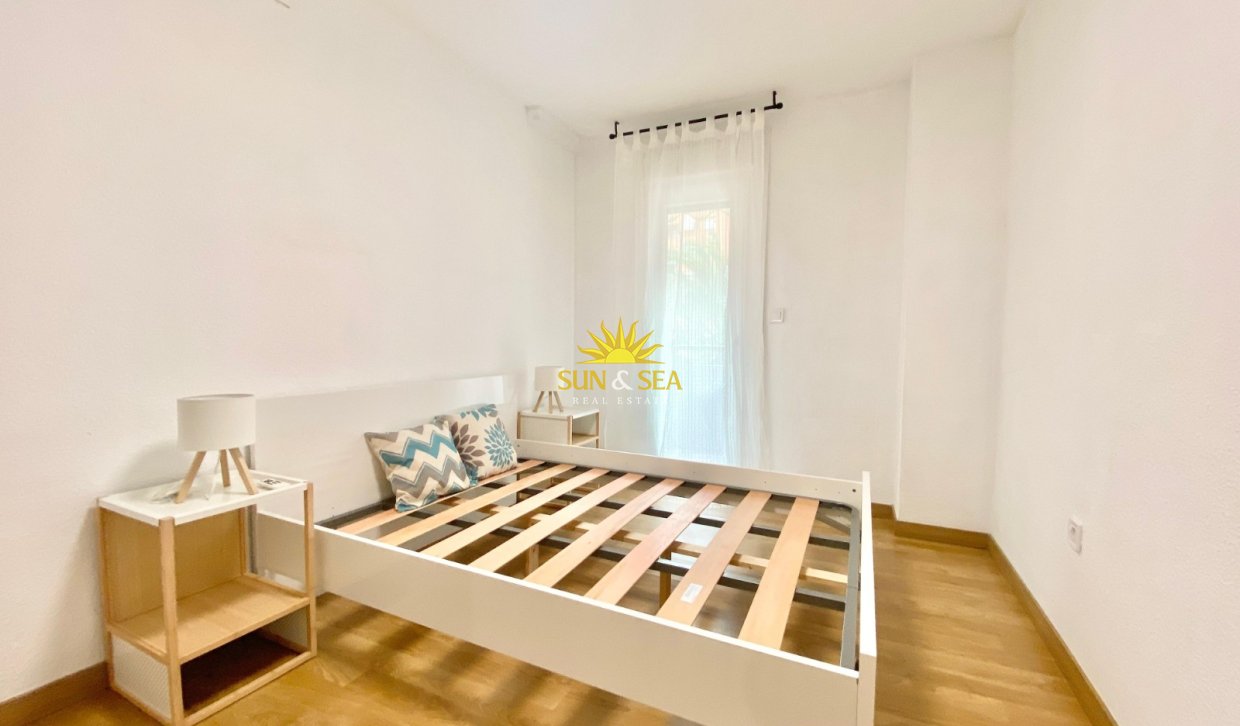 Long Term Rental - Apartment - Alicante (Alacant)