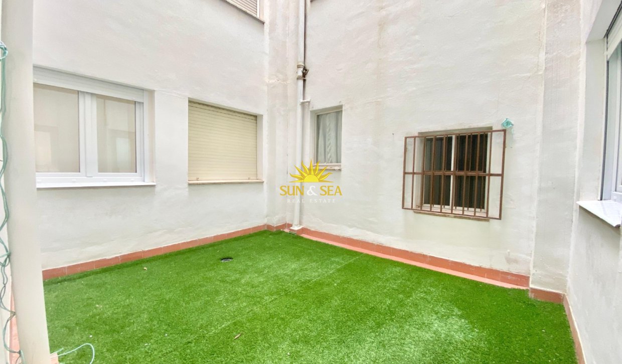Long Term Rental - Apartment - Alicante (Alacant)