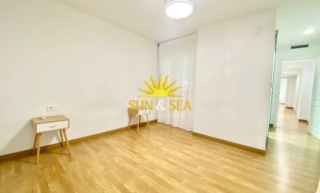 Long Term Rental - Apartment - Alicante (Alacant)