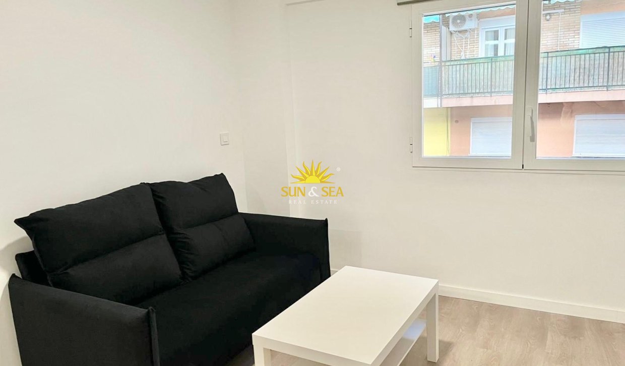 Location à long terme - Appartement - El Campello