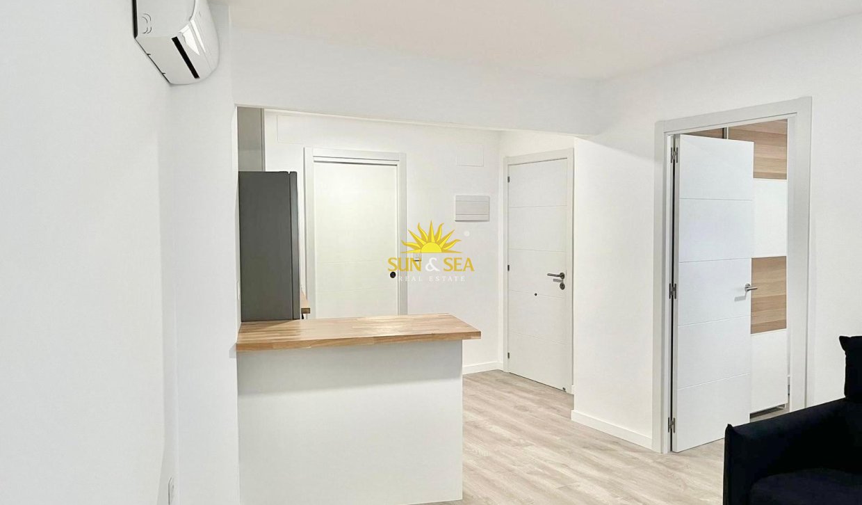 Location à long terme - Appartement - El Campello