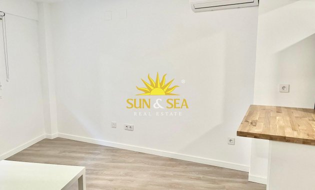 Location à long terme - Appartement - El Campello