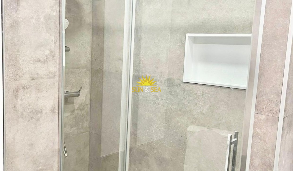 Location à long terme - Appartement - El Campello
