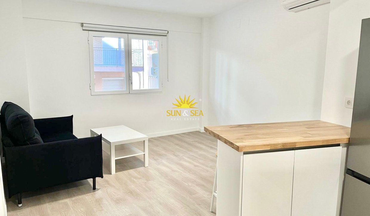 Location à long terme - Appartement - El Campello