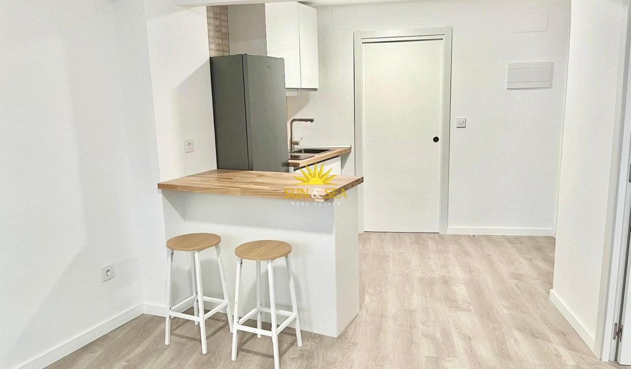 Location à long terme - Appartement - El Campello
