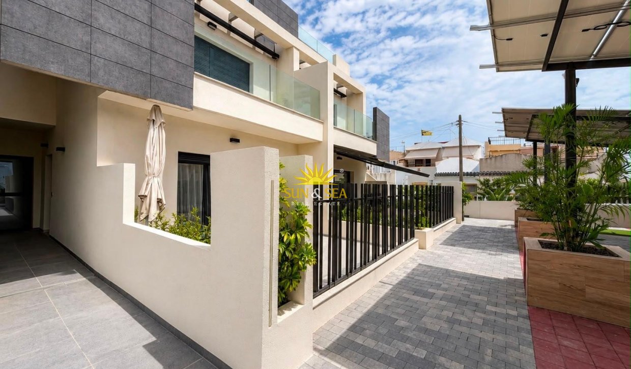 Nieuwbouw Woningen - Townhouse - Torrevieja - Los balcones