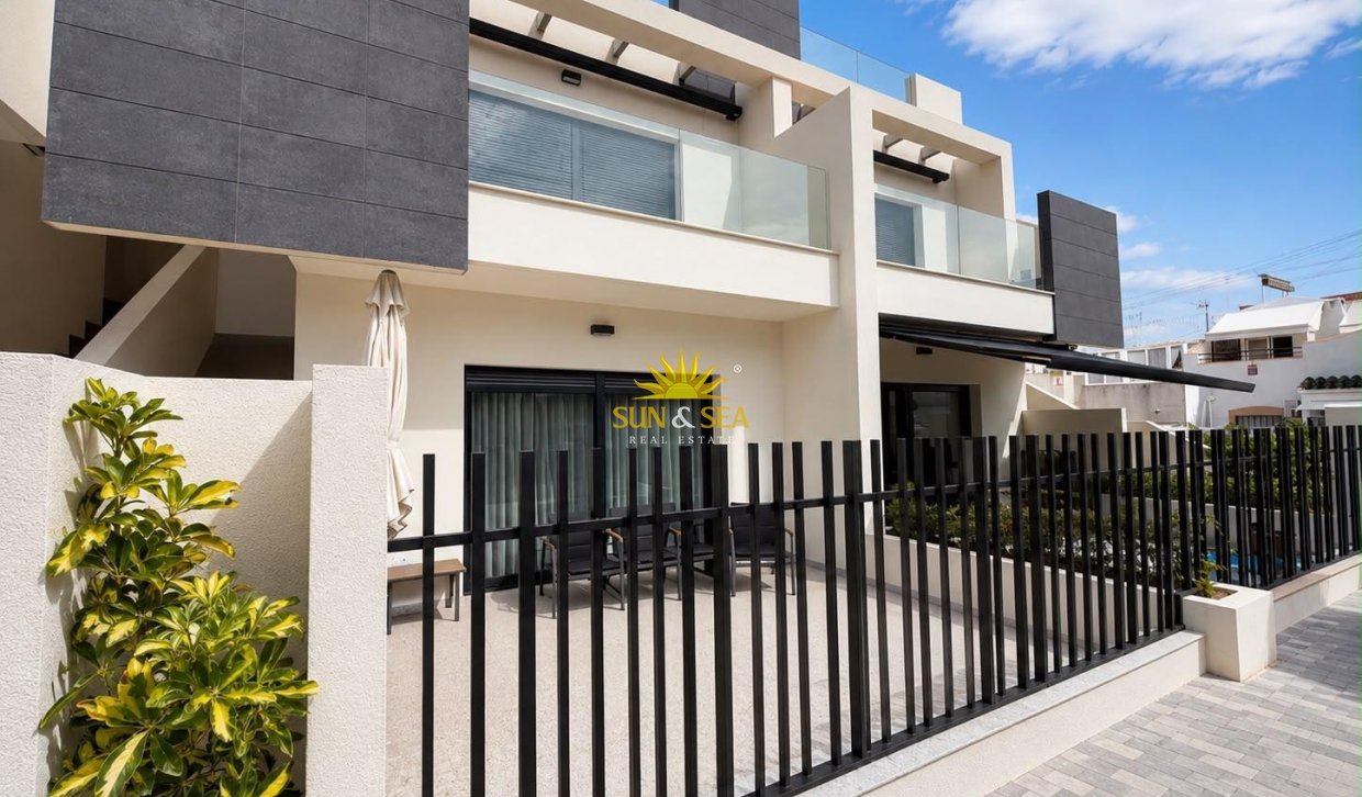 Nieuwbouw Woningen - Townhouse - Torrevieja - Los balcones