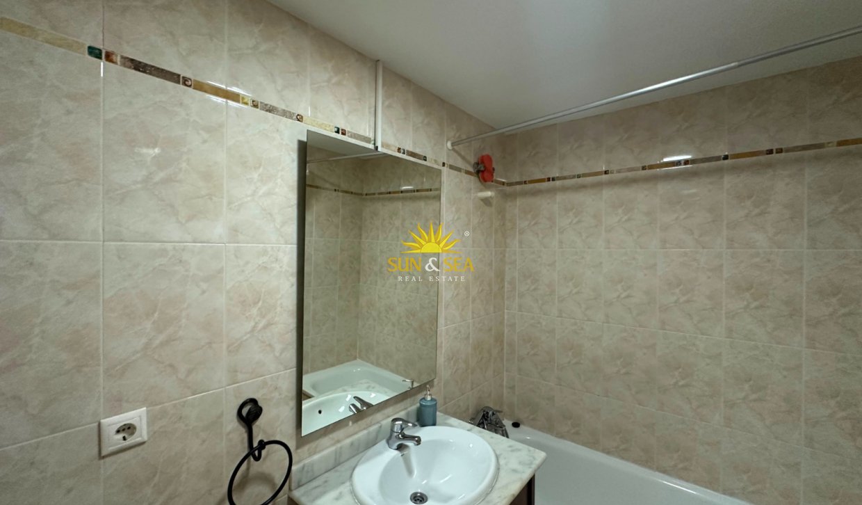 Lange Termijn Verhuur - Villa - Alicante - Ciudad Jardín