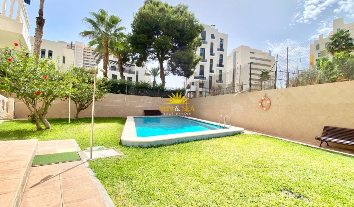 Kurzzeit-Vermietung - Wohnung - El Campello