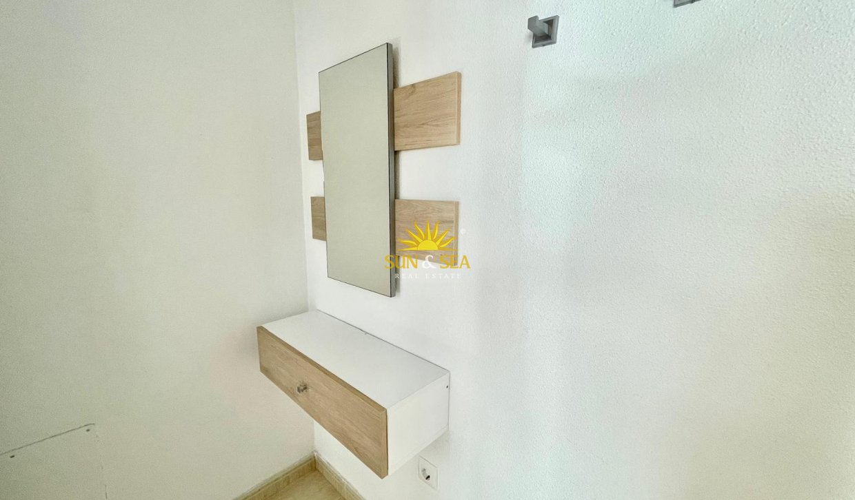 Lange Termijn Verhuur - Appartement - Los Alcázares - Los Alcazares