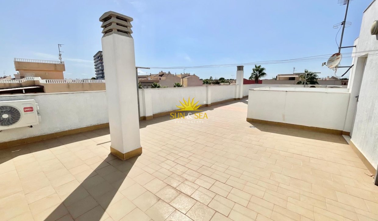 Lange Termijn Verhuur - Appartement - Los Alcázares - Los Alcazares