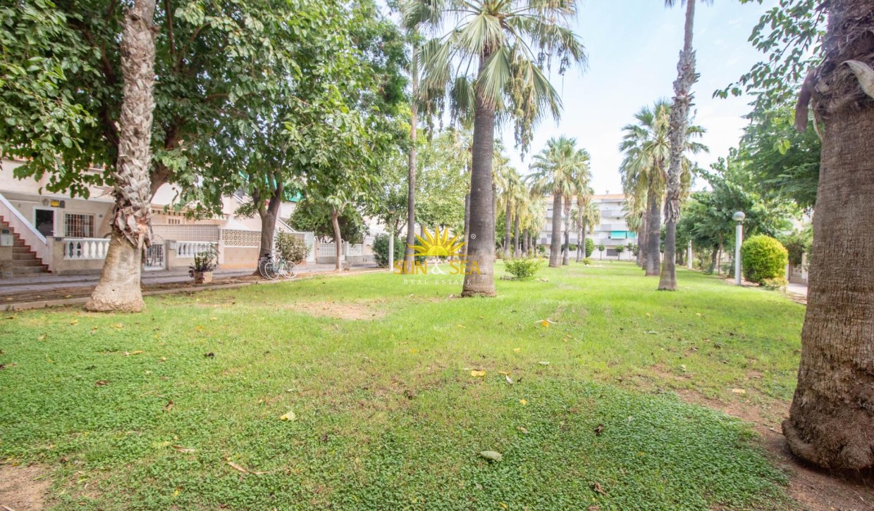 Wiederverkauf - Wohnung - Orihuela Costa - La Regia