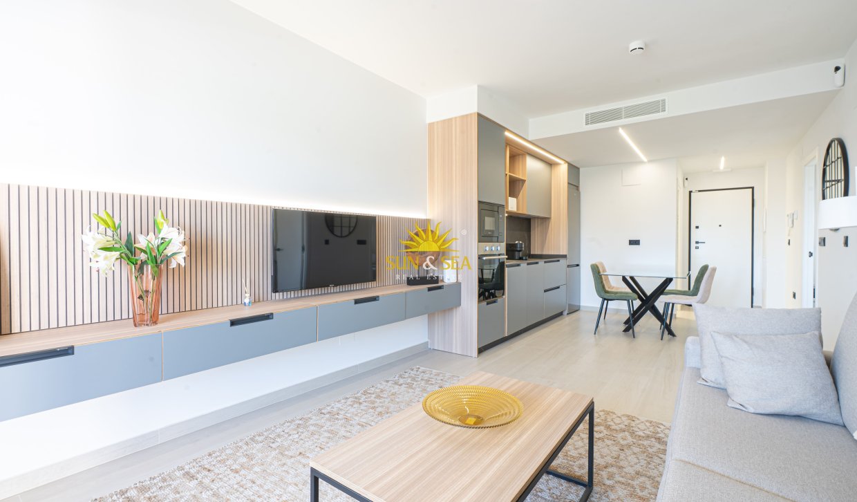 Neue Gebäude - Wohnung - Vera