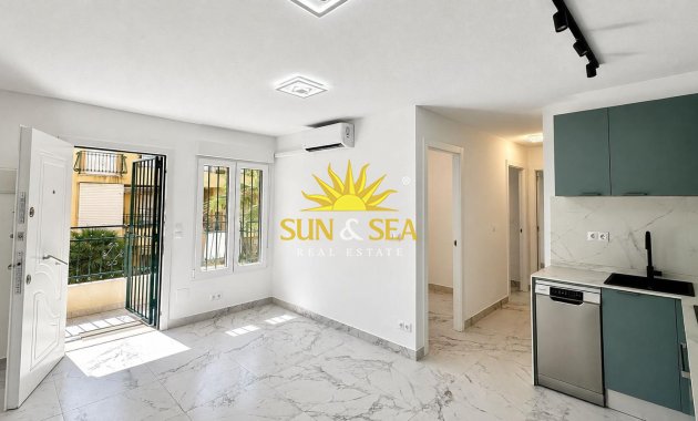Resale - Apartment - Torrevieja - La veleta