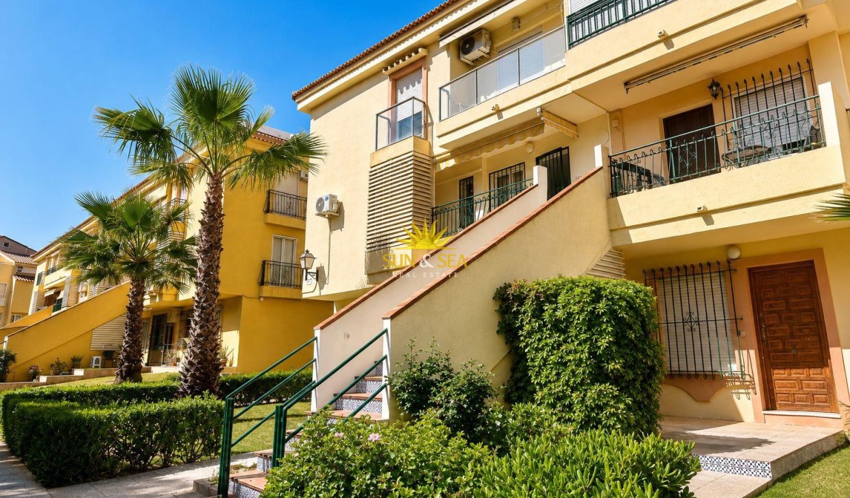 Resale - Apartment - Torrevieja - La veleta