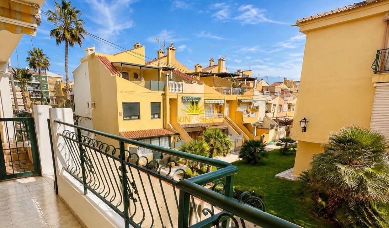 Resale - Apartment - Torrevieja - La veleta