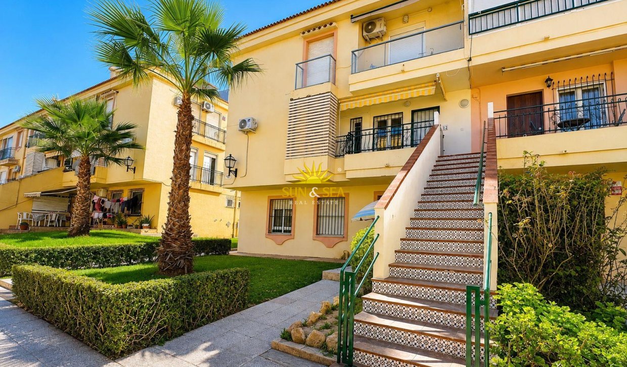 Resale - Apartment - Torrevieja - La veleta